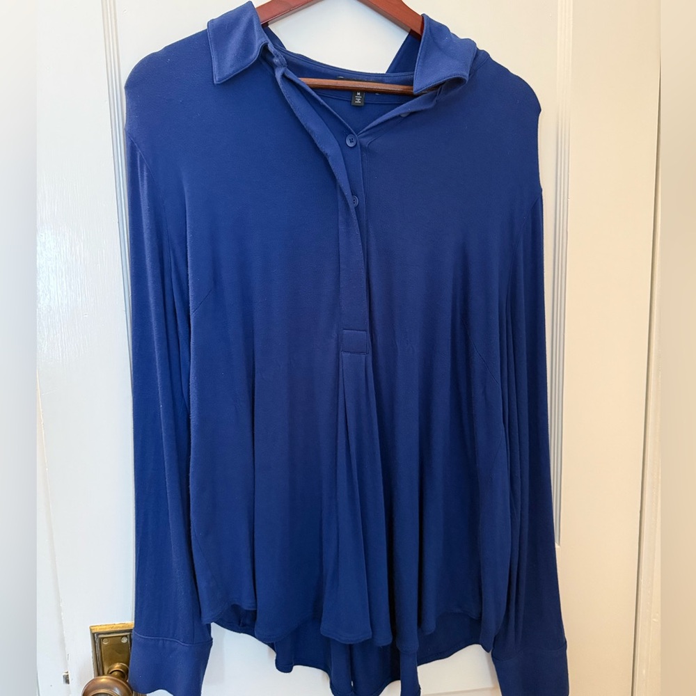 Universal Standard Blue Button-Down Top, size M (18-20)